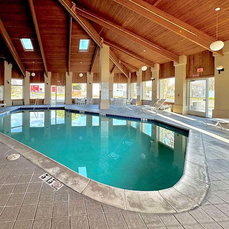 Quality Inn & Suites Willows Bagian luar foto