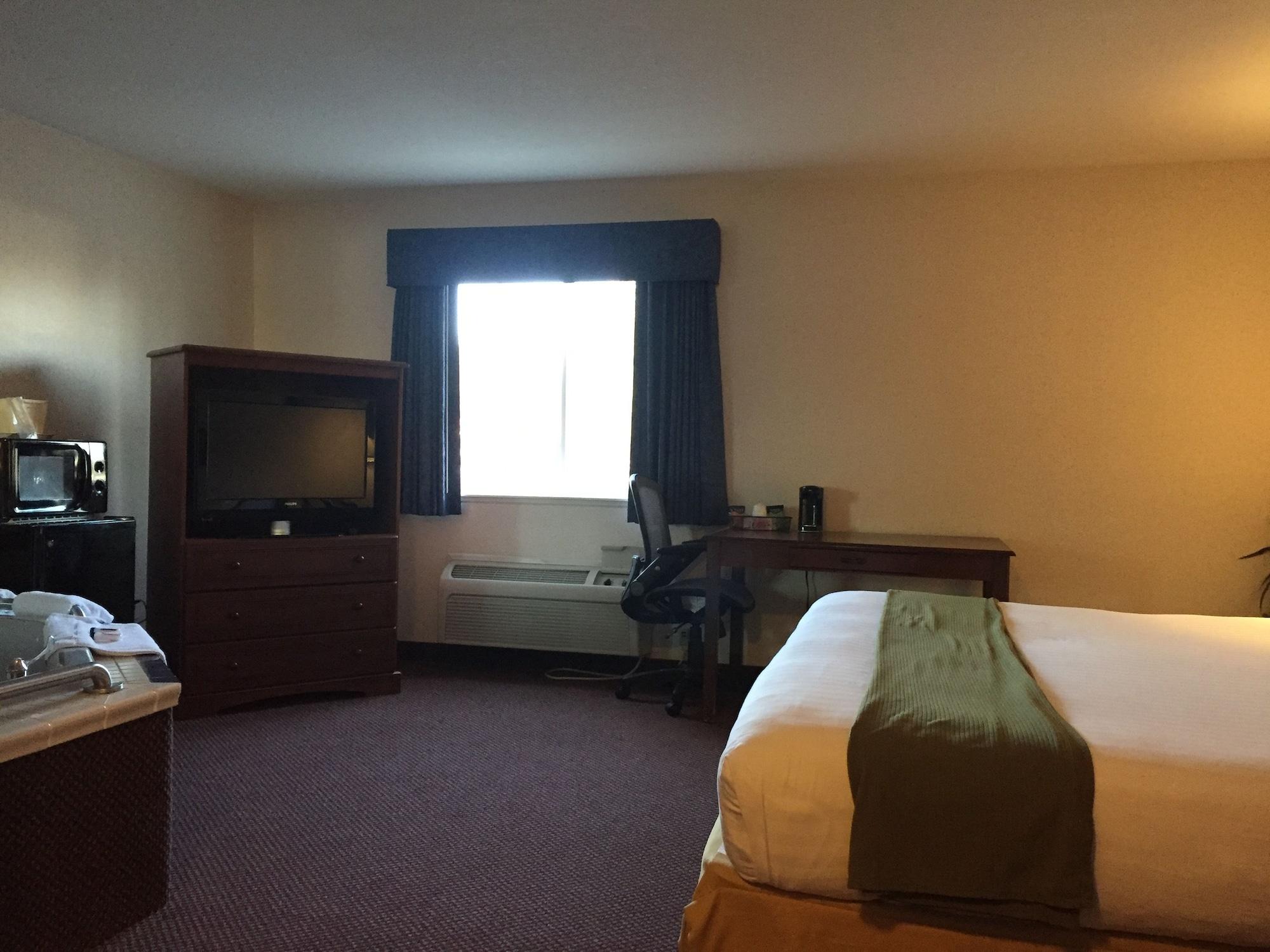 Quality Inn & Suites Willows Bagian luar foto