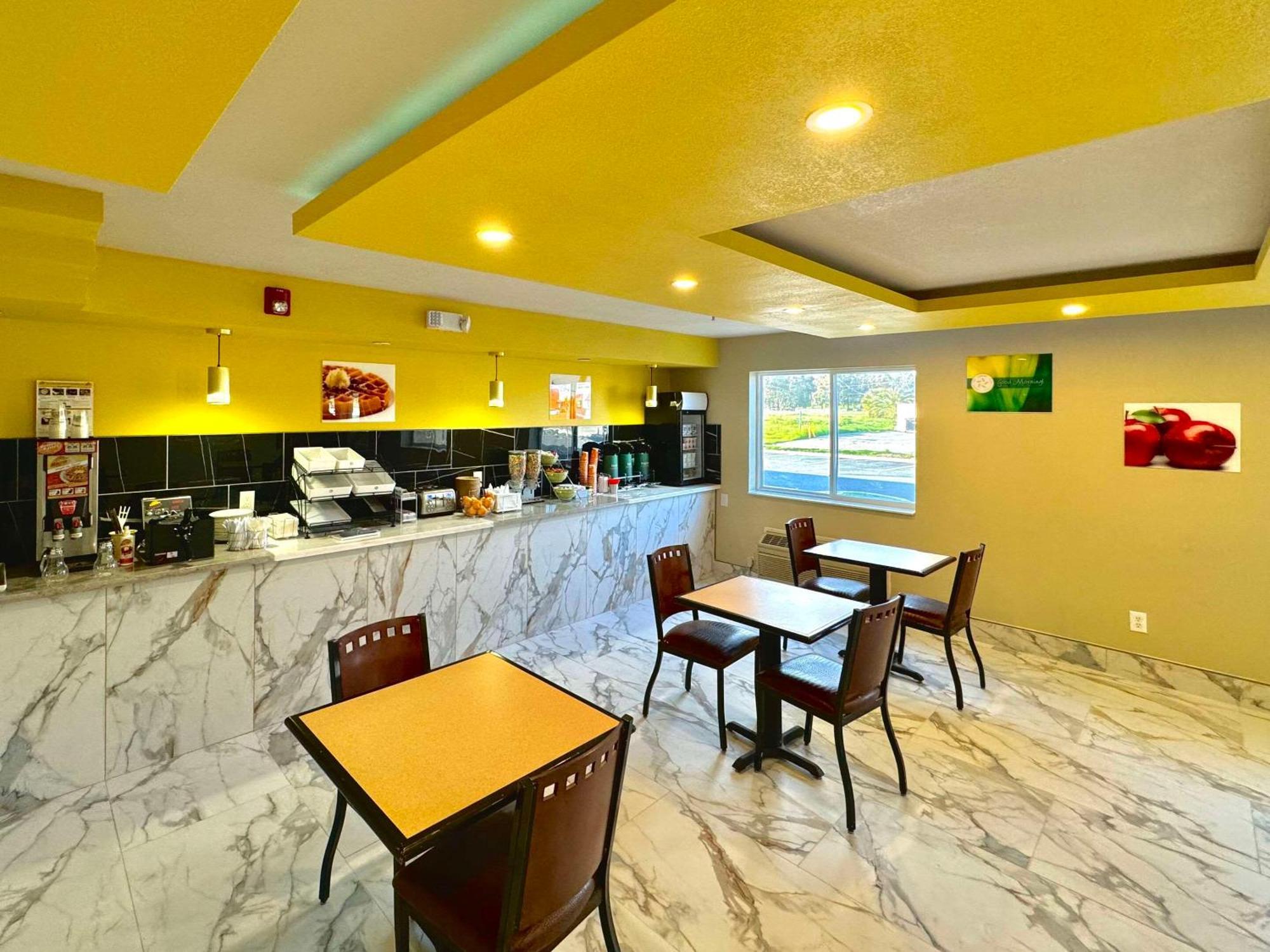 Quality Inn & Suites Willows Bagian luar foto